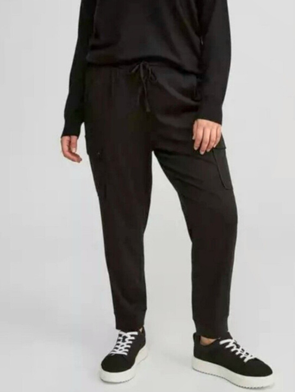 NWT Torrid Relaxed Fit Cargo Jogger Challis Pants Black Rayon Black Mid Rise 2X